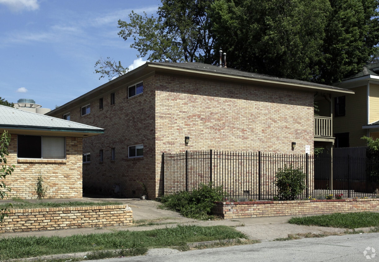 Building Photo - Quincy Apartments