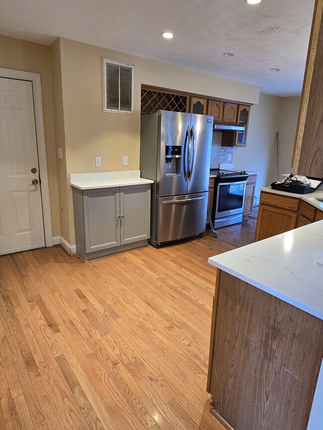 Foto del edificio - 21966 Springwood Ct