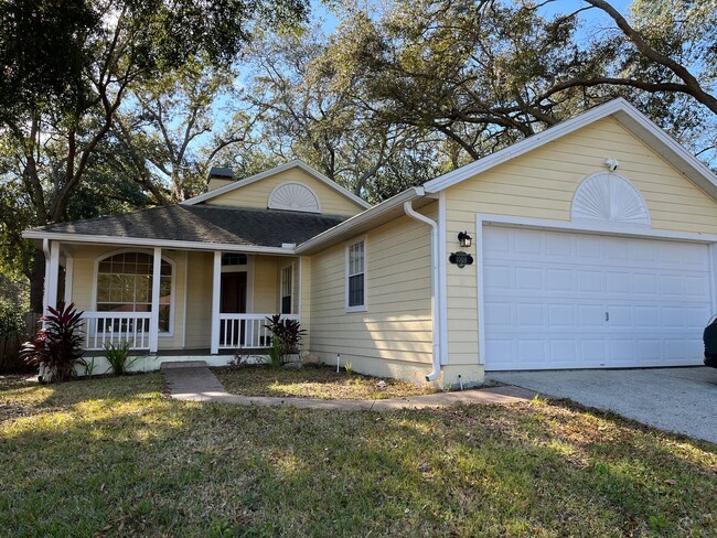 Building Photo - The most charming home in Apopka could be ...