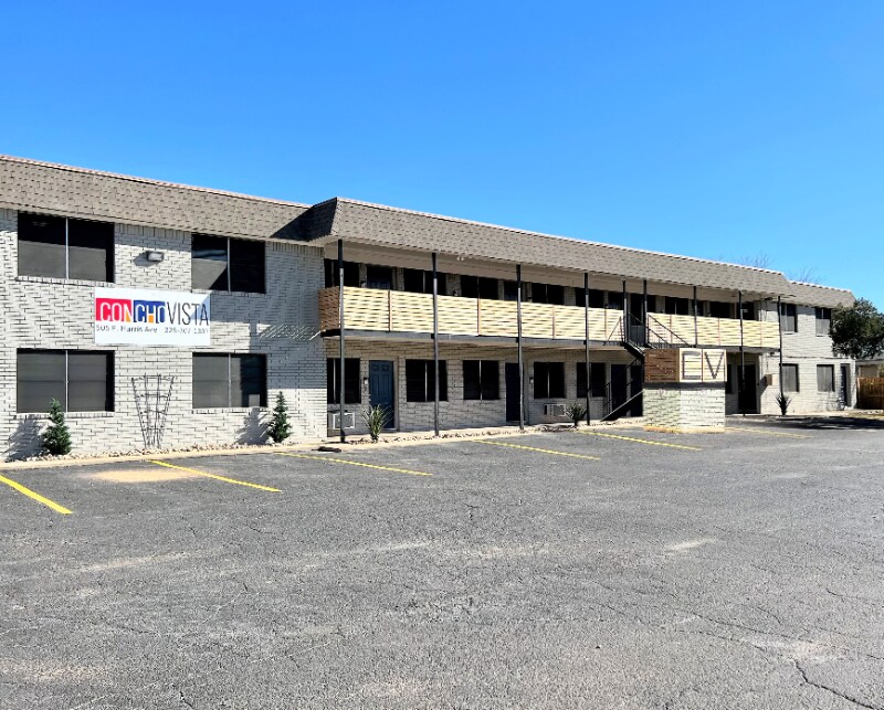 Primary Photo - 505 E Harris Ave