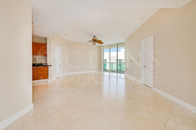 Foto del edificio - 231 Riverside Dr
