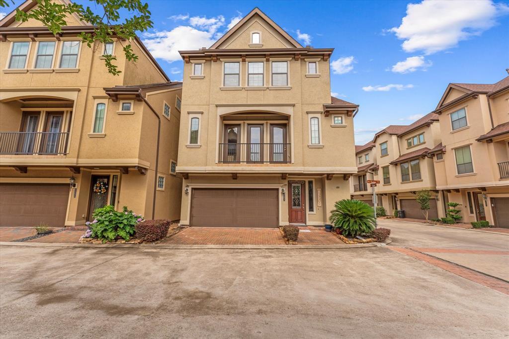 Foto principal - 5502 Lunia Ln
