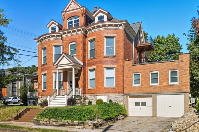 Building Photo - 480 Orchard Ave