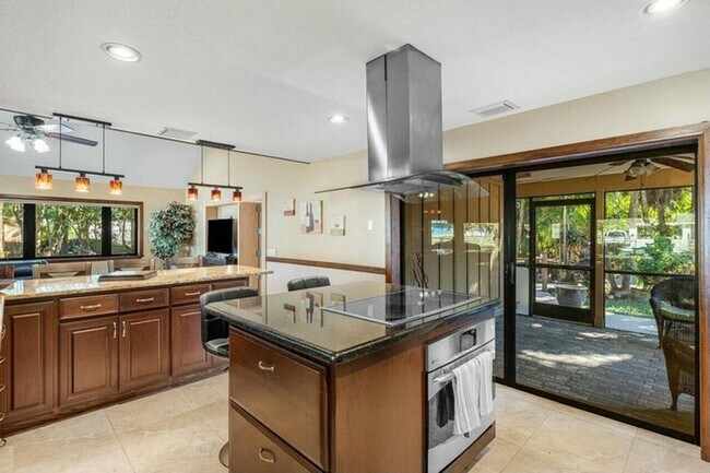 Photo - 9266 Pinion Dr House