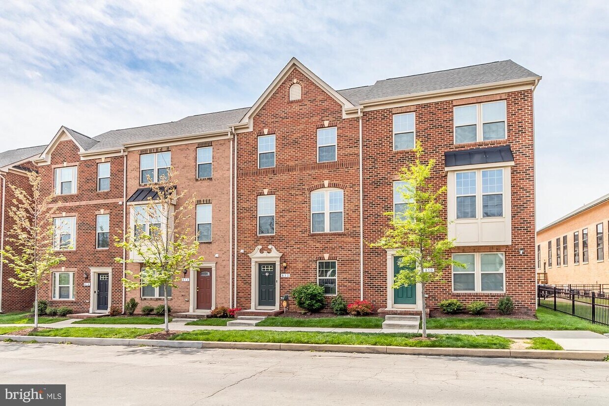 812 Oldham St, Baltimore, MD 21224 Townhome Rentals in Baltimore MD