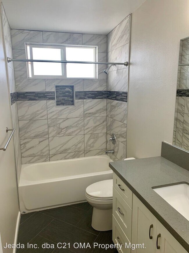 Building Photo - 129 Avenida Serra