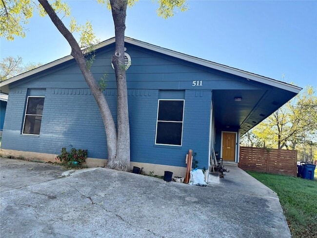 Building Photo - 511 Central Ave