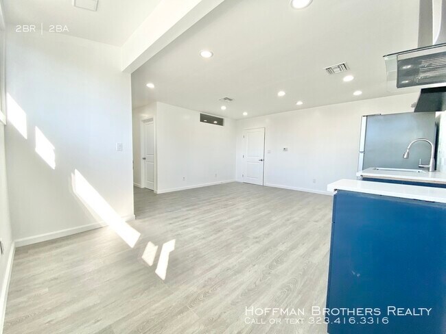 Building Photo - Luxury 2 Bedroom Apartment!