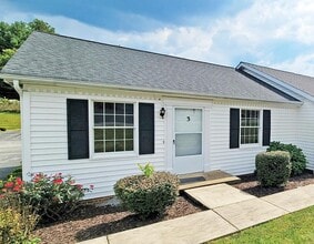 Building Photo - 956 Beverly Dr