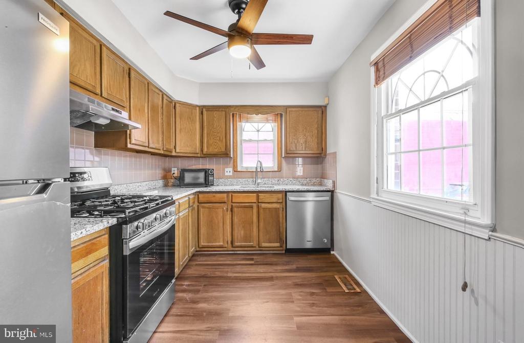 Foto principal - 3470 Livingston St