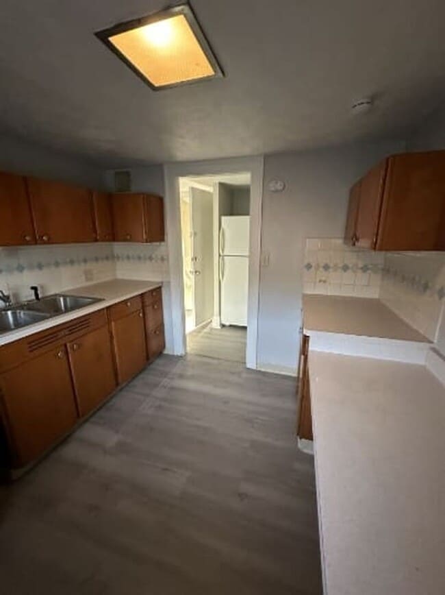 Building Photo - 14724 Clifton Blvd