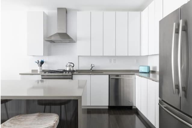 Building Photo - 2 W 6th St