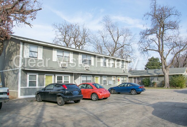 Building Photo - 1603 N Leverett Ave