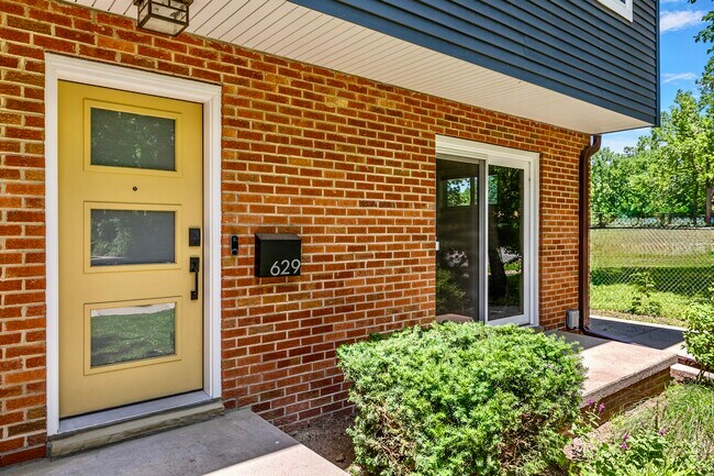 Foto del edificio - 629 Brooks St