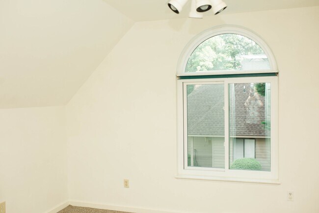 Foto del edificio - 281 Autumn Grove Ct