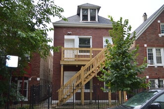 Building Photo - 2812 S Trumbull Ave
