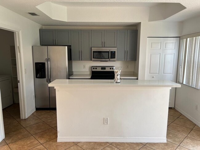 Foto del edificio - 4949 N Harbor Isles Dr