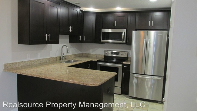 Building Photo - 46 Windtree Ln