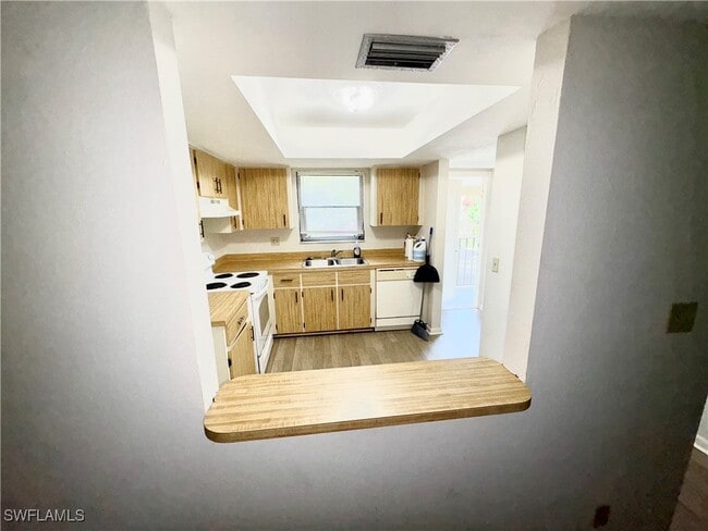 Building Photo - 28100 Pine Haven Way