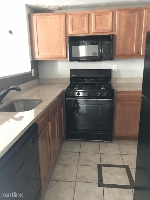 Foto del edificio - 7217 Meade St