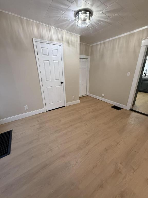 Foto del edificio - 35 Hess Ave