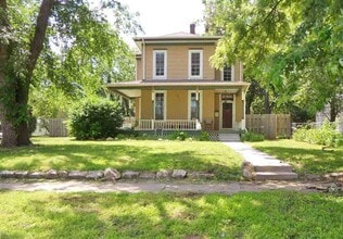 Building Photo - 106 N Jefferson St