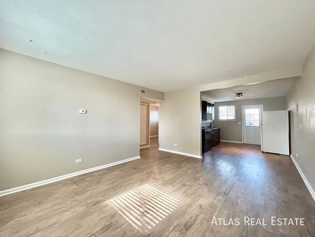 Building Photo - 5395 W 3rd Pl