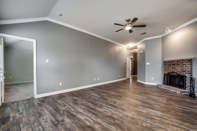 Building Photo - 2426 Arbor Ct