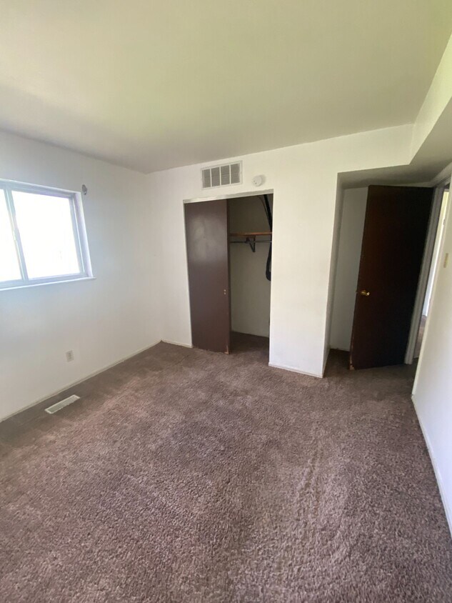 Foto principal - 1545 W Main St