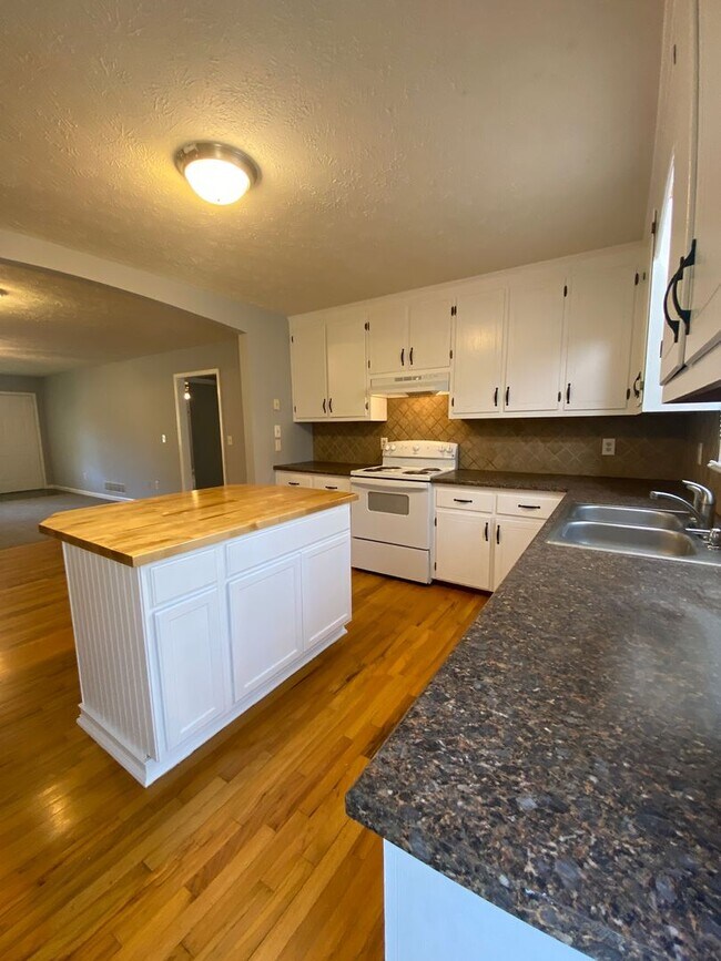 Foto del edificio - OCONEE COUNTY - Cute 2 bedroom 1.5 bath ho...