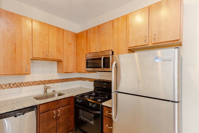 Foto del edificio - 6219 S Kenwood Ave