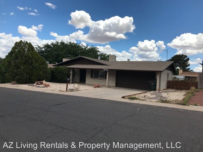 Building Photo - 3 br, 2 bath House - 1040 Crestwood Drive