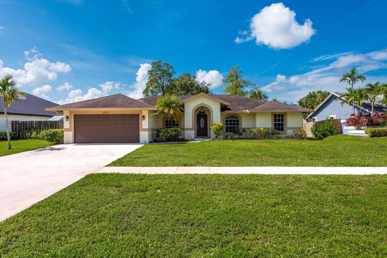 Foto principal - 14510 Paddock Dr