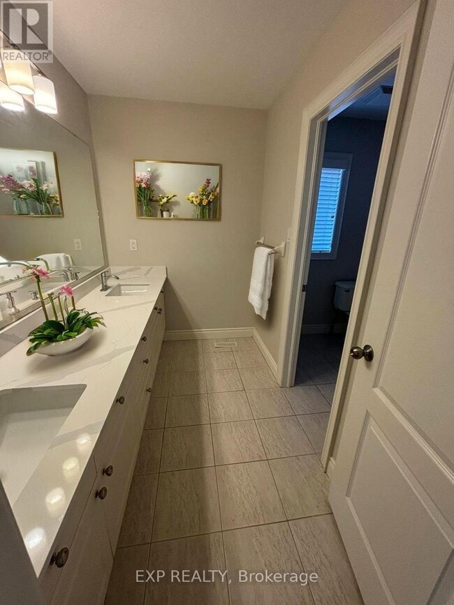 Photo du bâtiment - 93 Tremaine Dr