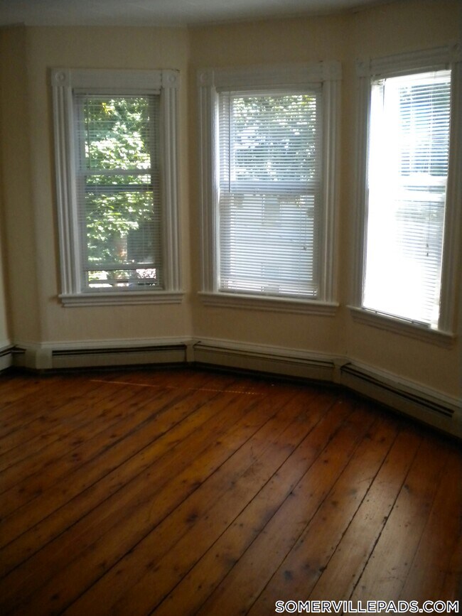 Foto del edificio - 114 Woodstock St