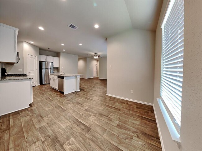 Foto del edificio - 18260 Woodpecker Trl