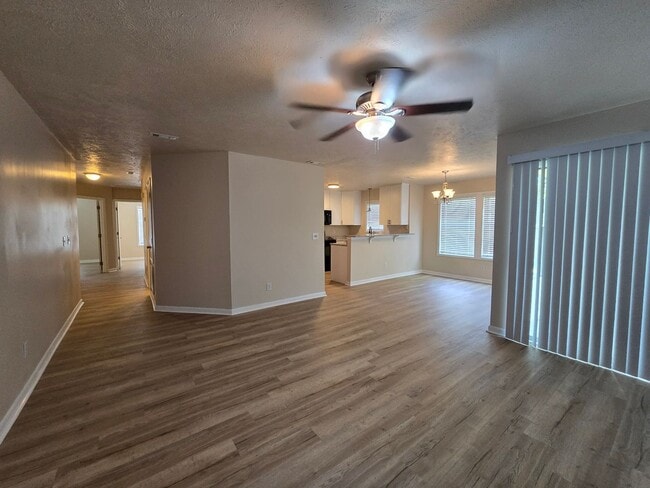 Building Photo - 6780 Willowbrook Dr