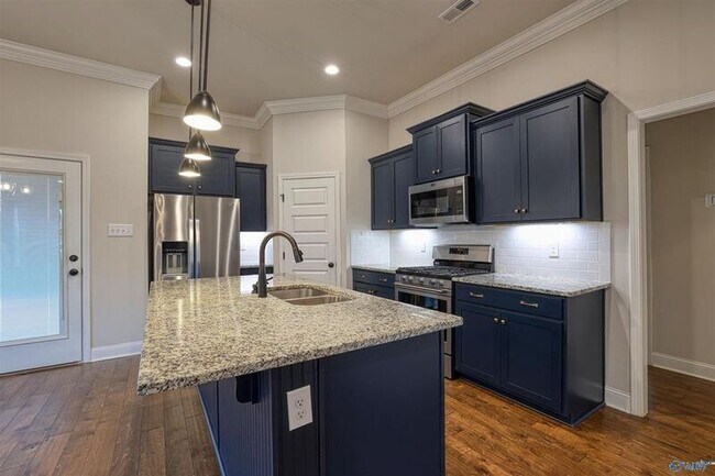 Foto del edificio - 12786 Juniors Dr