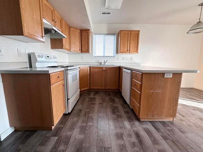 Foto del edificio - 15080 N 5400 W