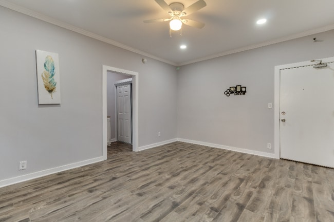 Foto del edificio - 730 S Catalina St