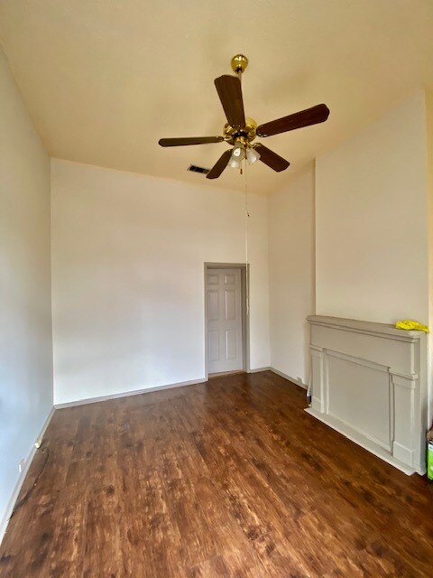 Primary Photo - 3315 Loyola Ave
