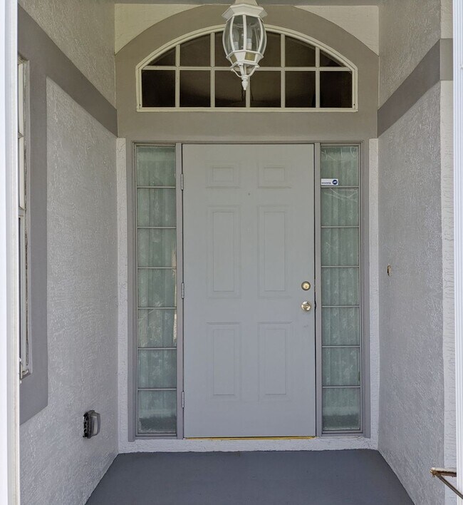 Foto del edificio - 3/2/2 Home with many upgrades in the 34609...