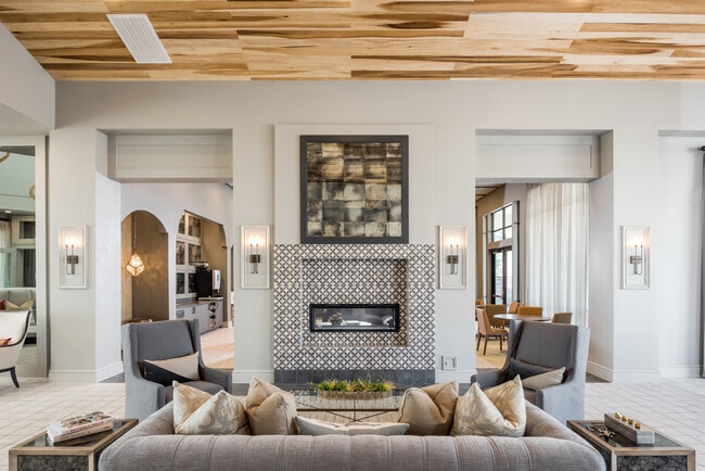 Building Photo - 10X Stella at Riverstone