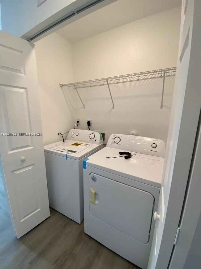 Foto del edificio - 1783 NW 65th St