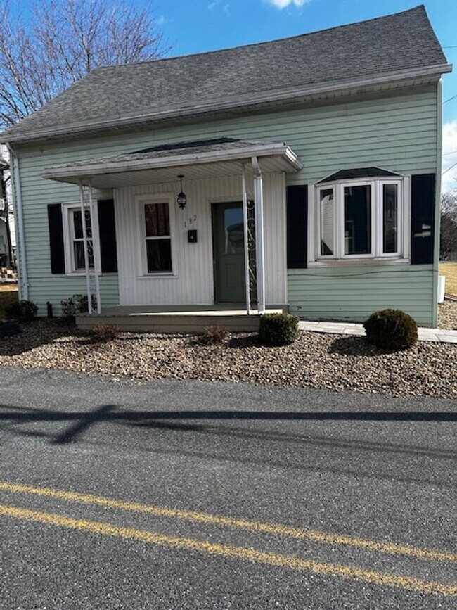 Foto del edificio - 4 BEDROOM HOUSE IN FREDRICKSBURG PA