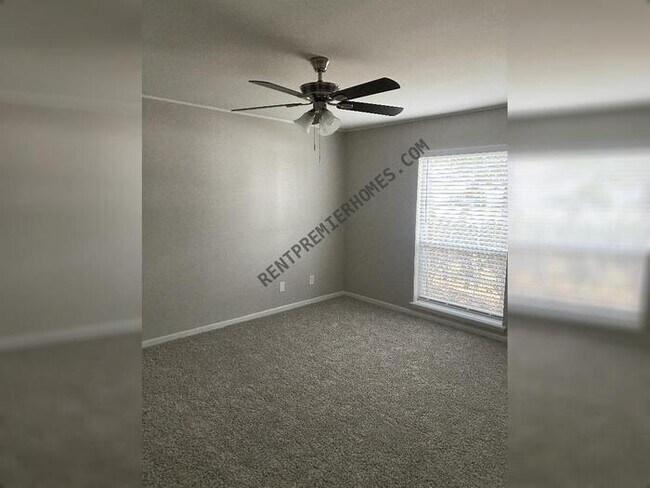 Foto del edificio - 1243 Winterwood Dr