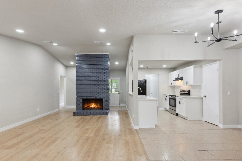 Primary Photo - 2104 Richland Dr