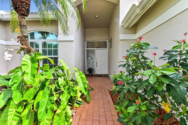 Building Photo - 7825 Aberdeen Lakes Dr