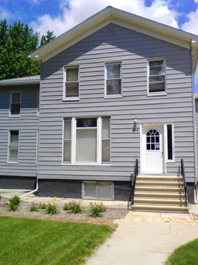 Building Photo - 614 E Walnut St