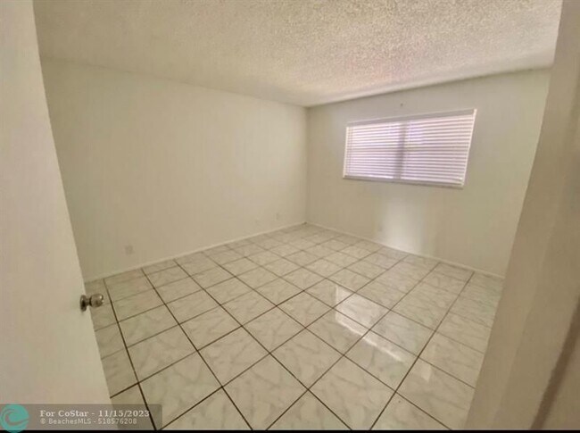 Foto del edificio - 7960 S Colony Cir